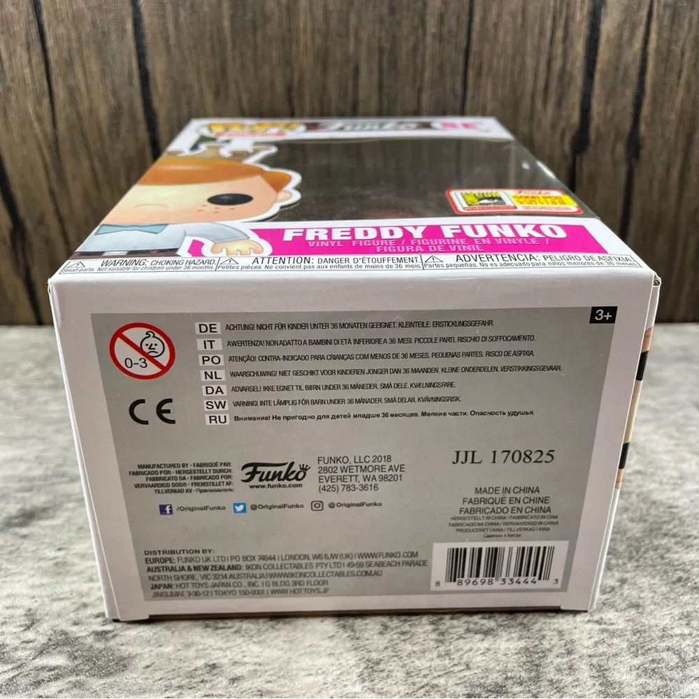 Funko Pop Freddy Funko As Pennywise SE 4000 PCS SDCC 2018 BOX DAMAGE